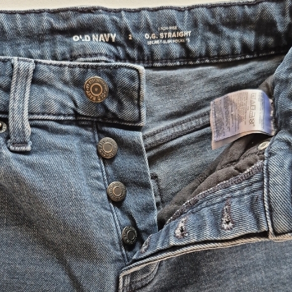 Blue Ankle Cropped Jeans with Distressed Details - Picture 4 of 6